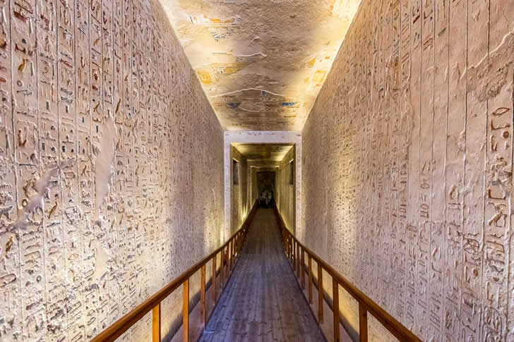 Exploring Historical Landmarks: A Journey Through Civilization & Architecture