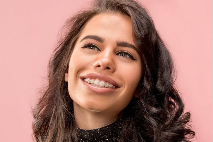 A Comprehensive Guide to Straighter Teeth with Orthodontic Braces and Dental Health