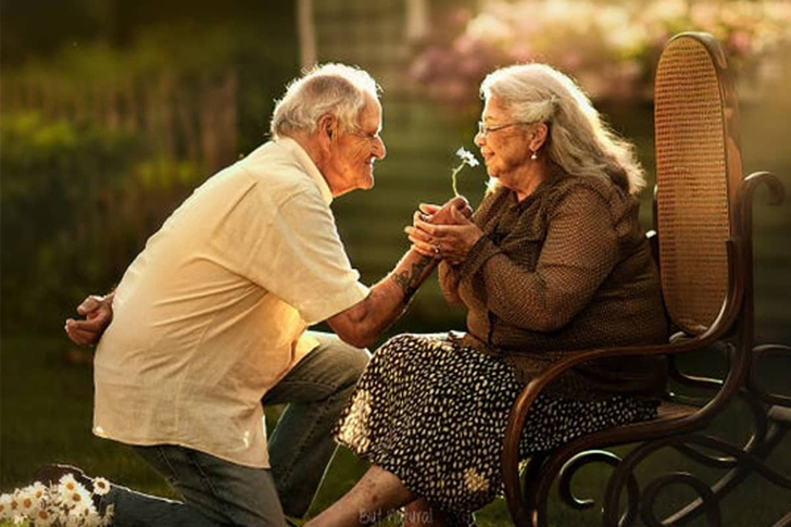 Dating Platforms for Seniors: Building Lasting Connections