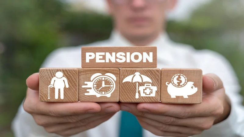 The Pros and Cons of Taking a Pension Lump Sum vs. Regular Payments